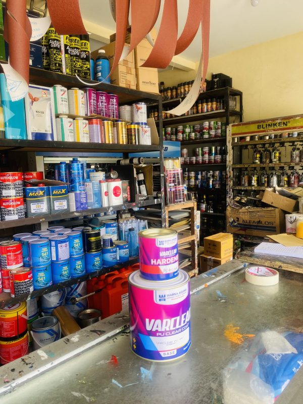 Jangan Asal Pilih! Ini Rahasia Bahan Cat dan Clear Coat Biar Mobil Kinclong Maksimal